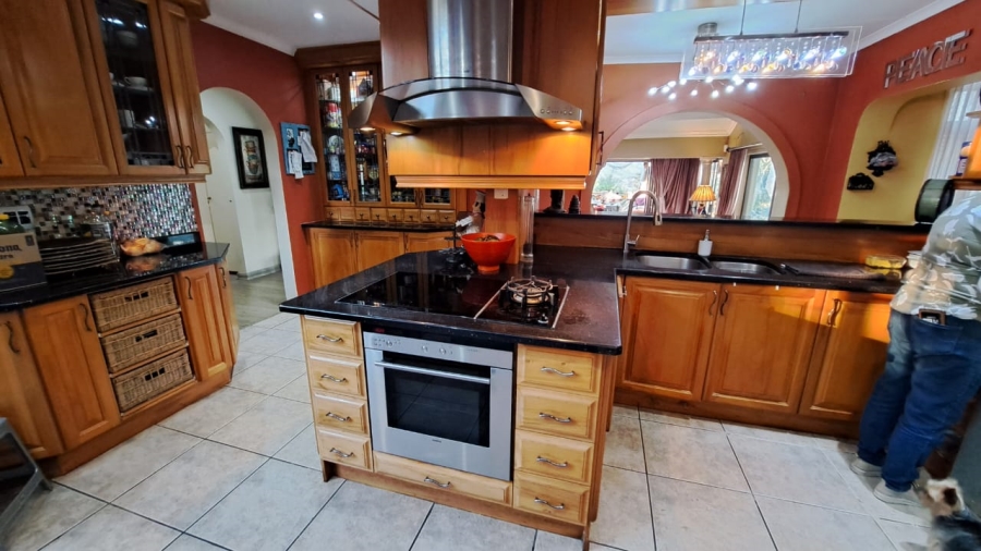 4 Bedroom Property for Sale in Nahoon Valley Park Eastern Cape